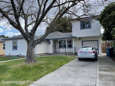 Main picture of 1844 De la Pena Ave