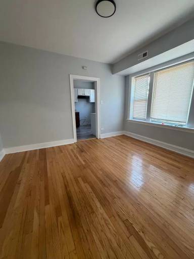 Main picture of 7601-7611 S Drexel Ave Apartments