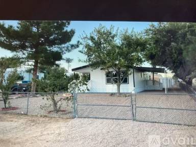 Main picture of 1225 E McVicar Ave