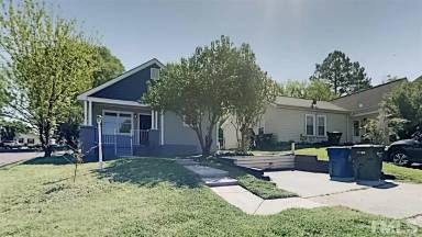 Main picture of 905 Dale St