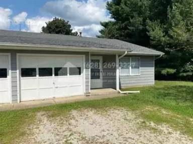Main picture of 114 Veasey Ln
