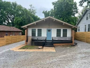 Main picture of 2403 Buchanan St