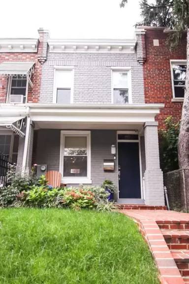 Main picture of 244 16th St SE