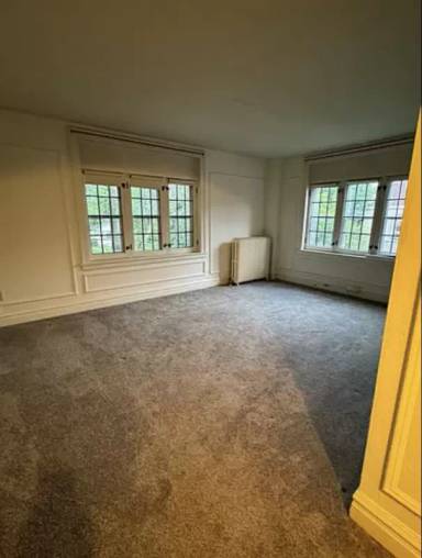 Main picture of 2218 N Summit Ave