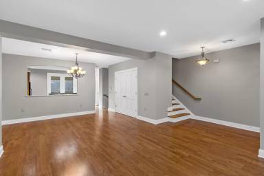 Main picture of 30 Whistler Ct