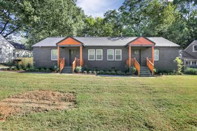 Main picture of 138 S Holmes St