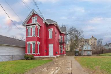 Main picture of 2612 Stanton Ave