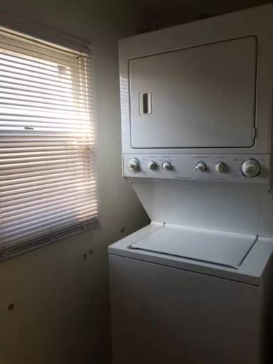 Main picture of 83 E Maynard Ave