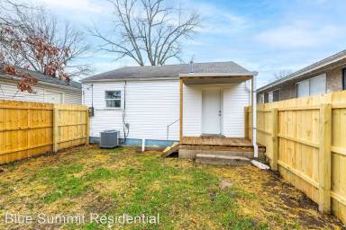 Main picture of 855 E Como Ave