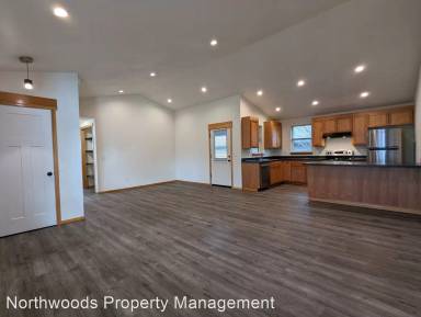 Main picture of 1365 Garfield St