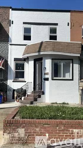 Main picture of 2507 S 68th St