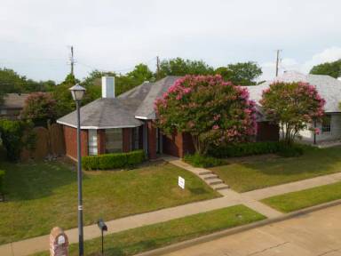 Main picture of 8640 Malibu St