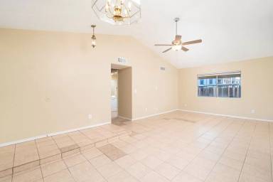 Main picture of 8156 N 32nd Ave