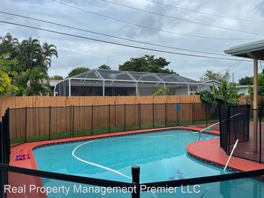 Main picture of 120 NW 77th Way