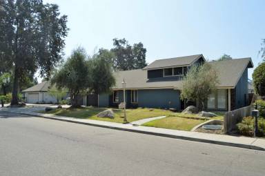 Main picture of 4125 W Nicholas Ave