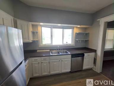 Main picture of 204 Ellicott St