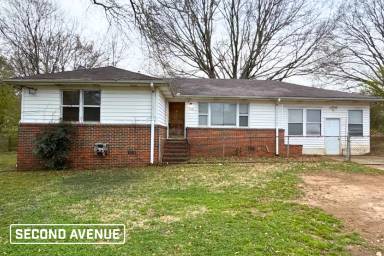 Main picture of 2328 3rd St NE