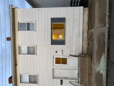 Main picture of 1305 Penn Ave