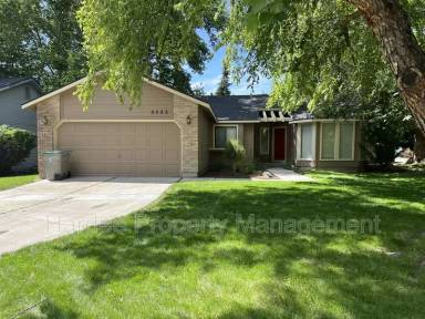 Main picture of 5522 N Castle Hill Way