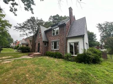 Main picture of 3221 Edgewood Ave