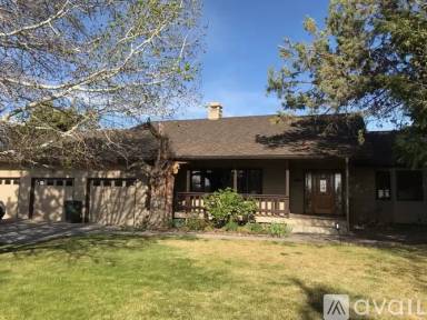 Main picture of 63242 Peterman Ln