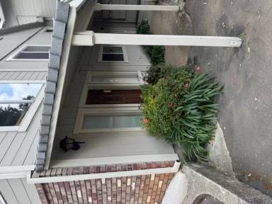 Main picture of 148 Maple St