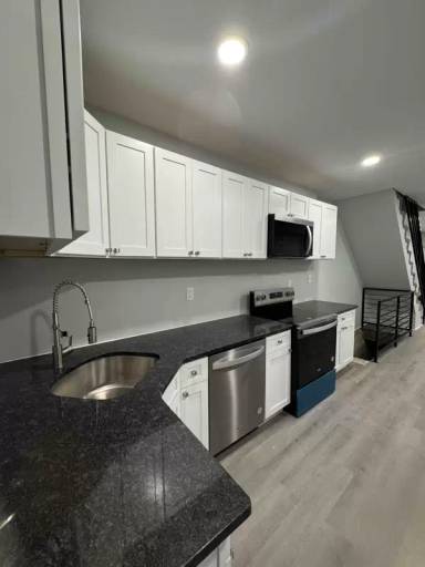 Main picture of 545 N Creighton St