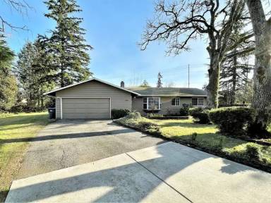 Main picture of 9506 119th St SW