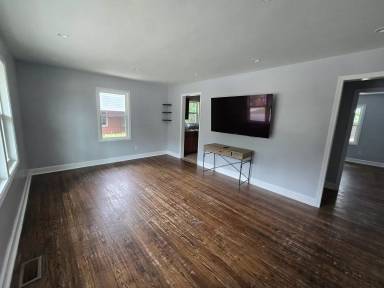 Main picture of 2073 Seneca Dr
