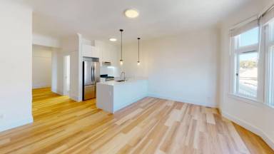 Main picture of 2355 Polk St