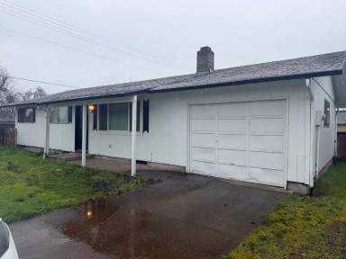Main picture of 5040 E St