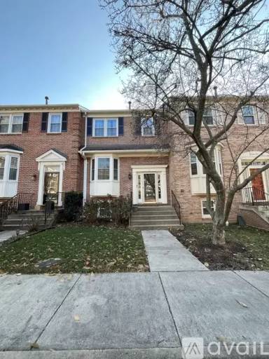 Main picture of 3 Carriage House Cir