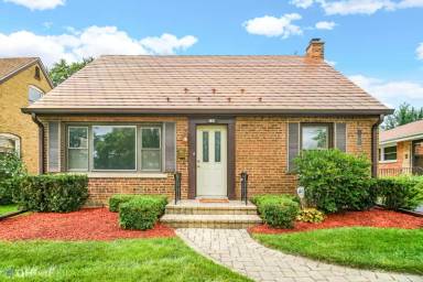 Main picture of 120 Harlem Ave