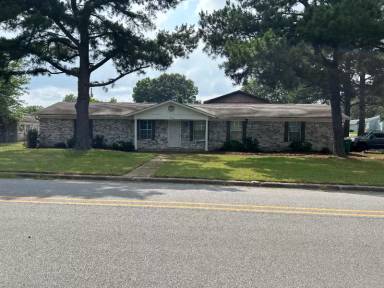 Main picture of 13900 Hilaro Springs Rd