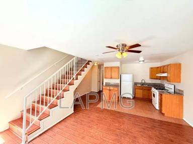 Main picture of 4826 Mascot St