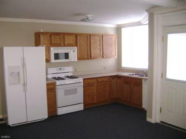 Main picture of 303 Granite St