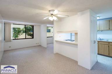 Main picture of 825 Coolidge St