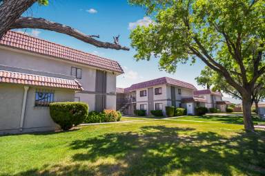 Main picture of 44720 Gadsden Ave