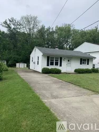 Main picture of 3915 Riverview Ave
