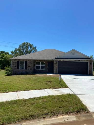 Main picture of 1830 Draper Dr