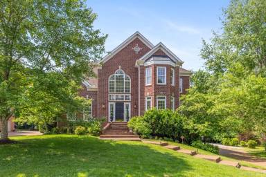 Main picture of 9435 Norwood Dr