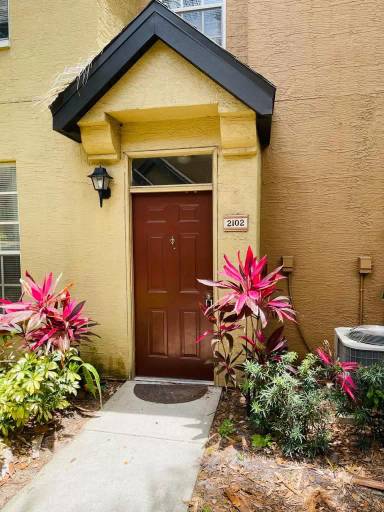 Main picture of 6308-68 Raleigh St