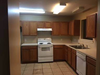 Main picture of 522 N Chicago Ave