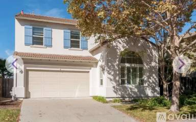 Main picture of 67 Portsmouth Dr