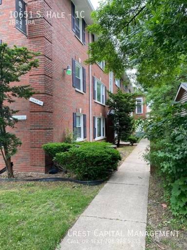 Main picture of 10649-51 S Hale Ave
