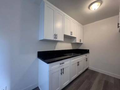 Main picture of 1864 Pacific Ave