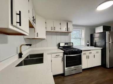Main picture of 3111 W Jarlath St