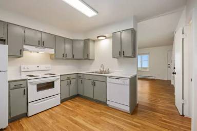 Main picture of 1652 E Pitkin St