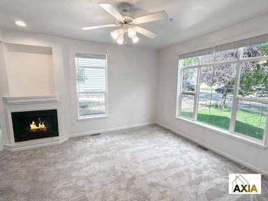 Main picture of 2222 Walnut St