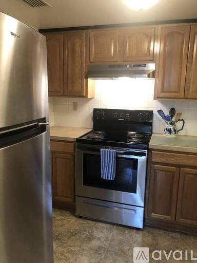 Main picture of 1208 Clock St